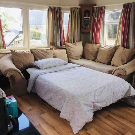 Midden Manor Country Stay On A Working Dairy Farm Ballymena Buitenkant foto