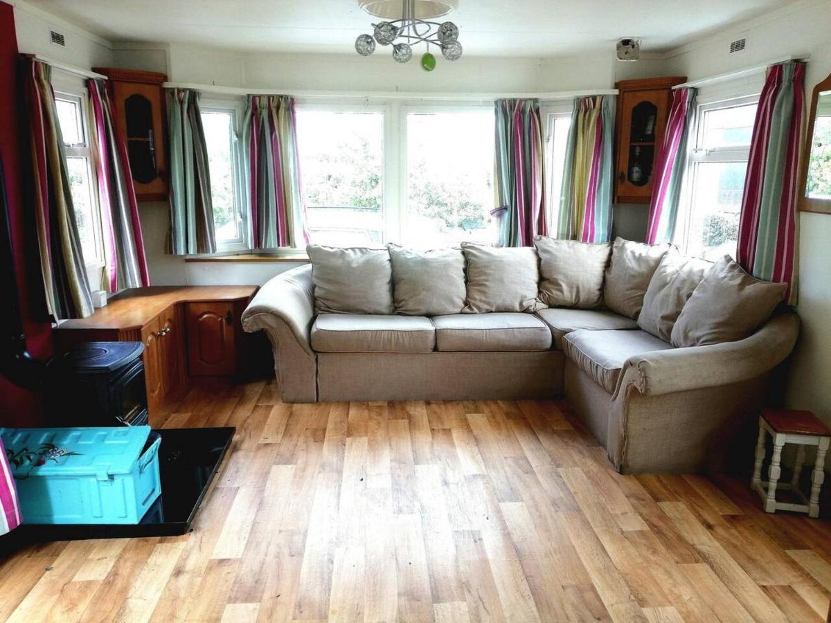 Midden Manor Country Stay On A Working Dairy Farm Ballymena Buitenkant foto