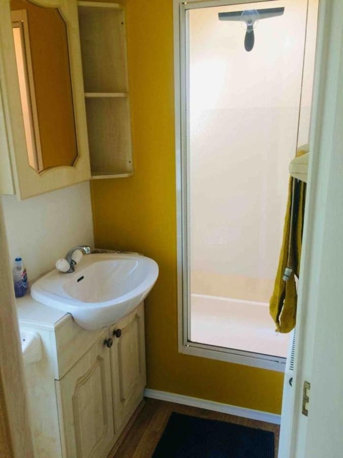 Midden Manor Country Stay On A Working Dairy Farm Ballymena Buitenkant foto